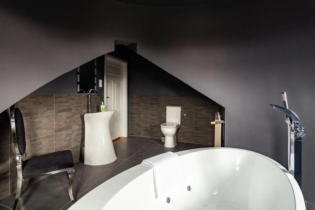 The Castle Suites & Apartment - Free Parking - (Adults Only) Краков 0*,